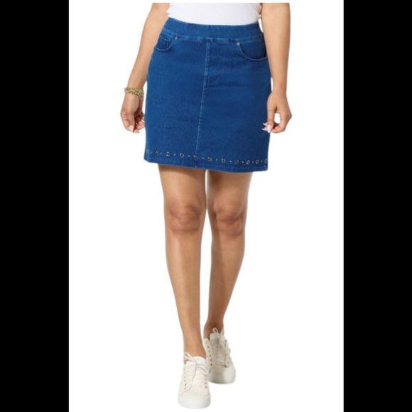 DG2 by Diane Gilman Women's Studded 5-Pocket Denim Skort Midtone - Regular - Picture 1 of 1